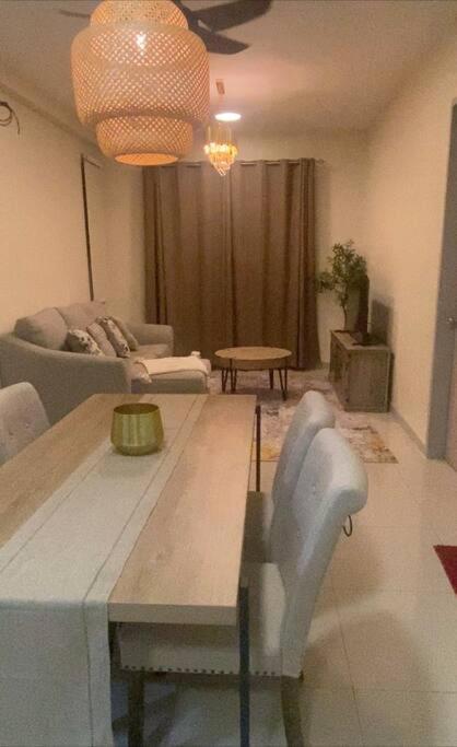 Orked Vanda, 3 Bedroom Apartment, Seaview Netflixwifiyoutube Kuala Terengganu Luaran gambar